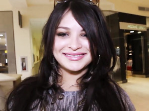 Sexy Road Head From A Hot Lips Latina Girl